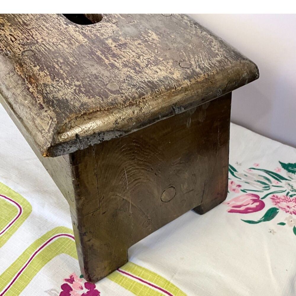 Center hole stool primitive wooden stool hand made antique - Picture 4 of 10